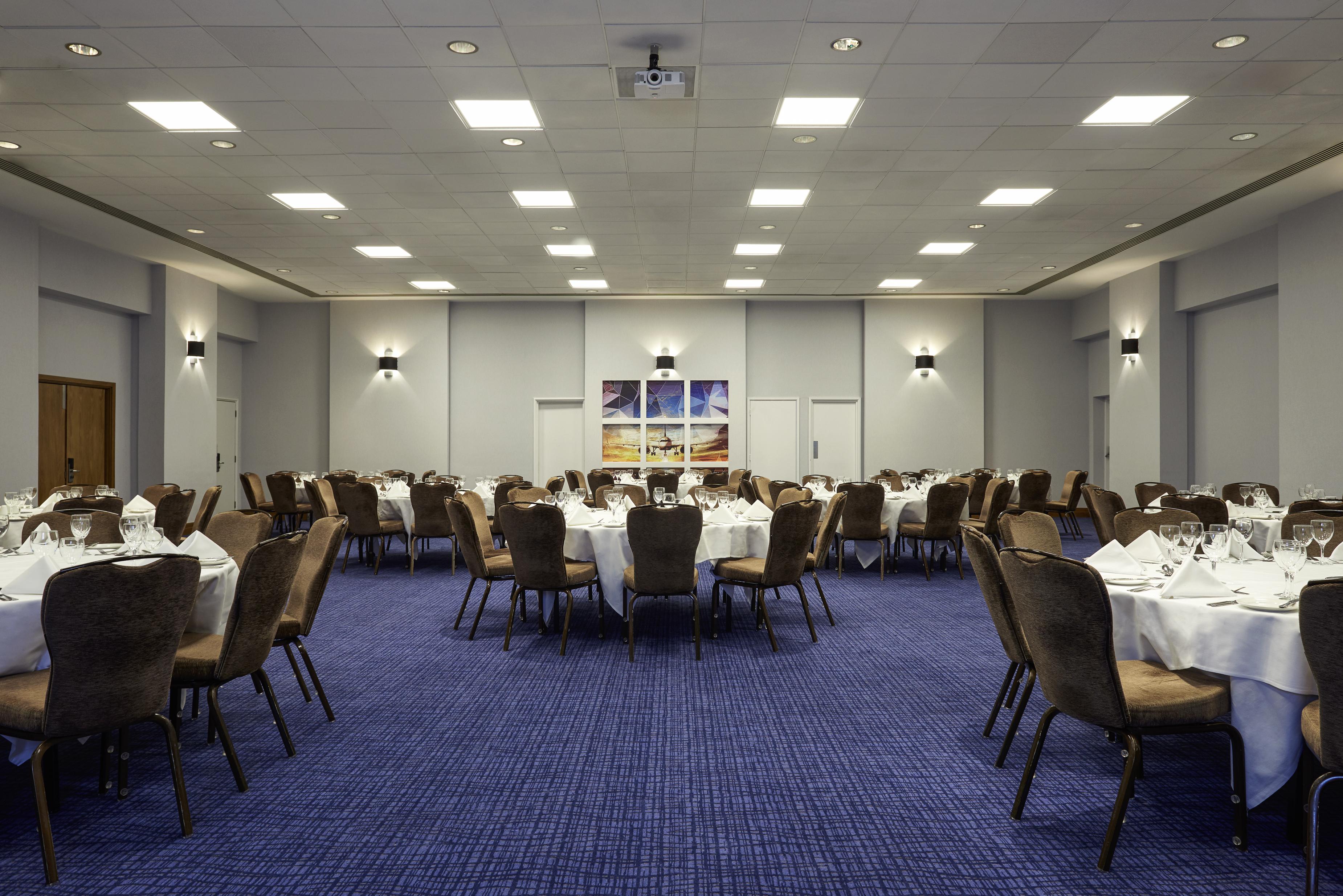 Novotel London Stansted Airport Stansted Mountfitchet Ngoại thất bức ảnh
