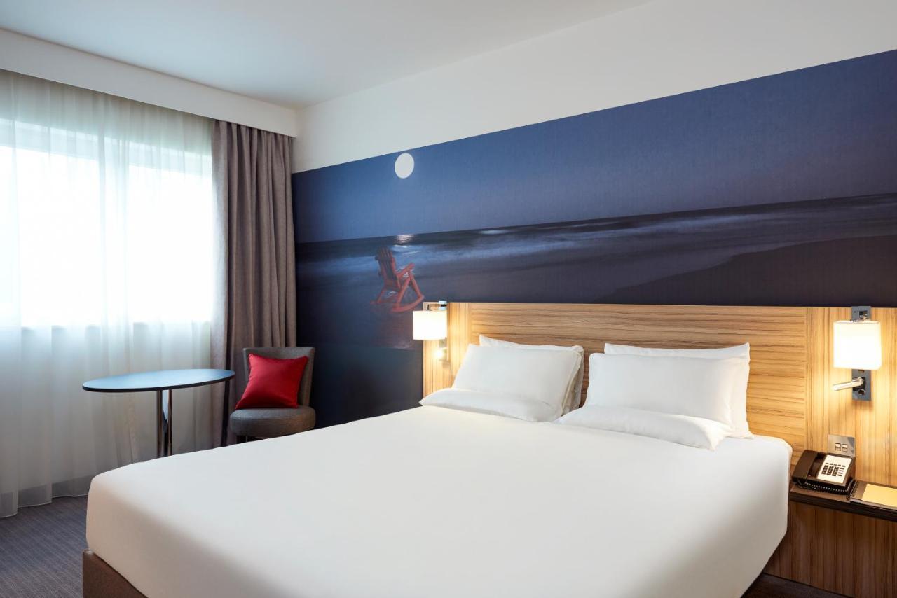 Novotel London Stansted Airport Stansted Mountfitchet Ngoại thất bức ảnh