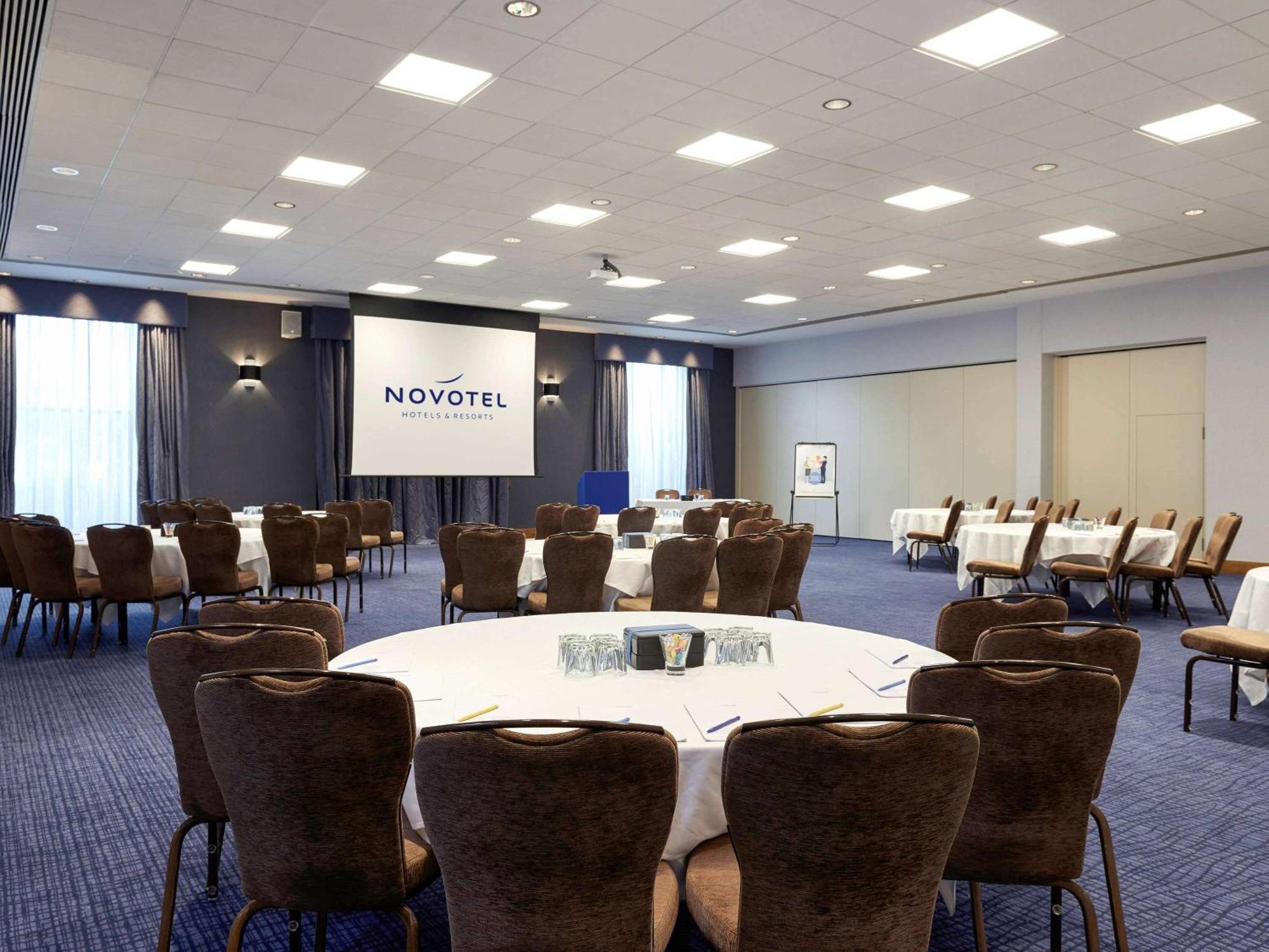 Novotel London Stansted Airport Stansted Mountfitchet Ngoại thất bức ảnh