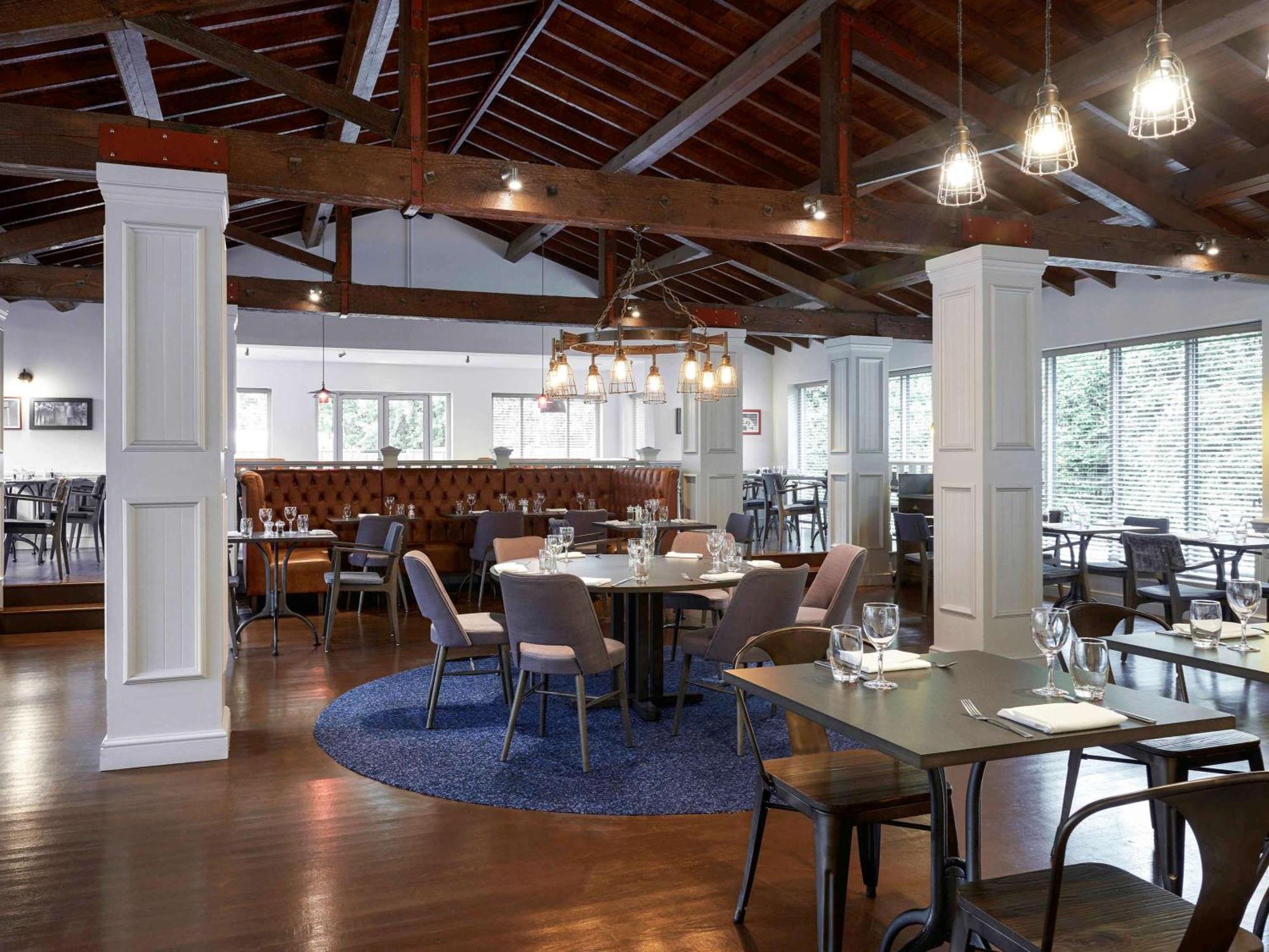 Novotel London Stansted Airport Stansted Mountfitchet Ngoại thất bức ảnh