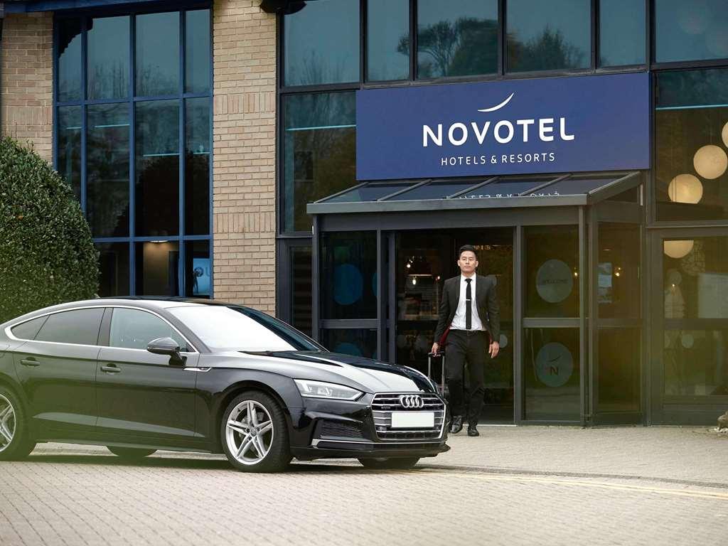 Novotel London Stansted Airport Stansted Mountfitchet Ngoại thất bức ảnh